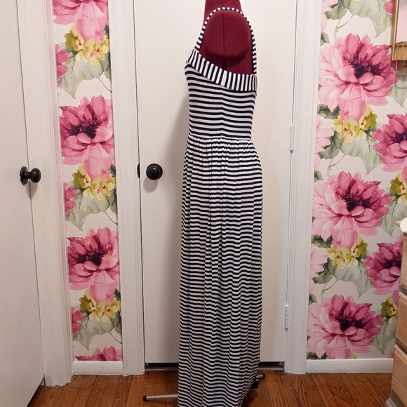 Blue and white stripe maxi - Picture 2 of 4